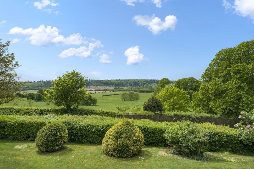 Property photo 2 of 32 Picture No. 16