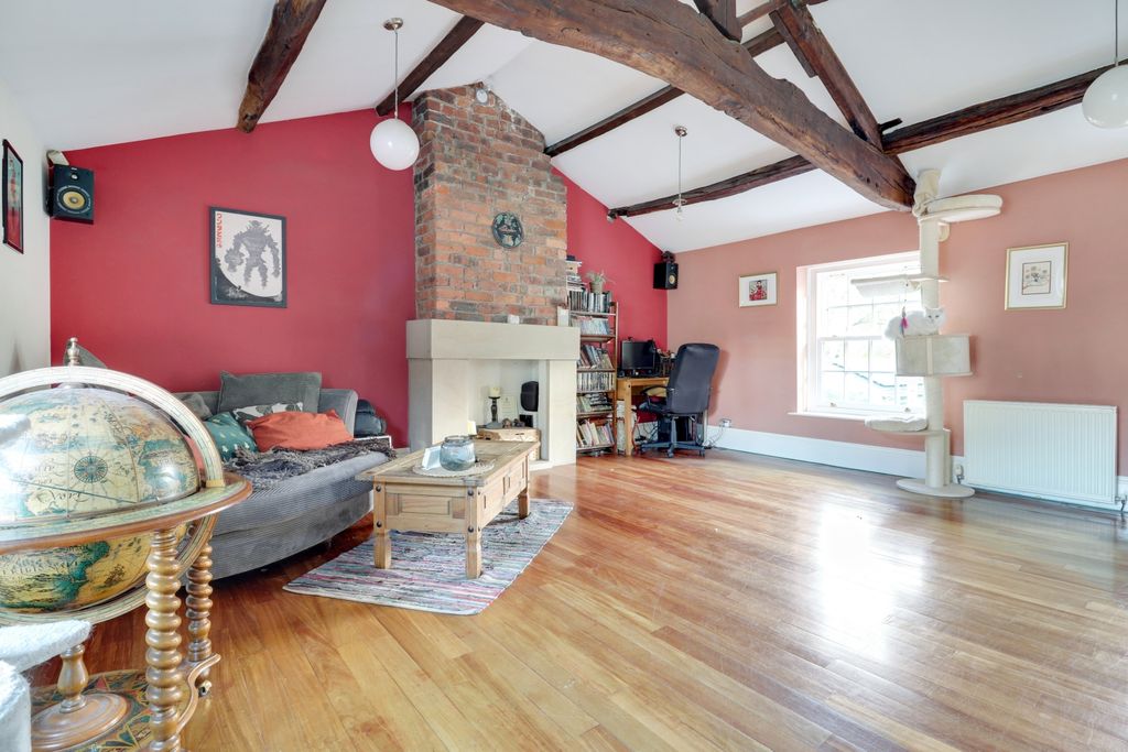 Property photo 2 of 13 Img_8933-Img_8935