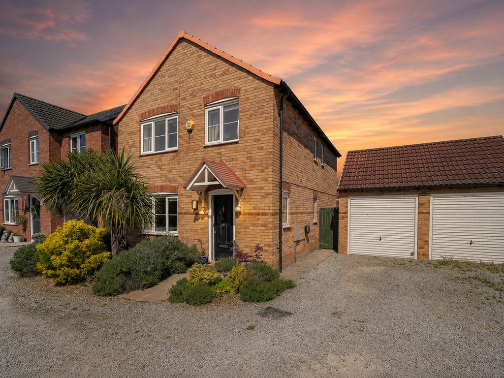 Property photo 2 of 18