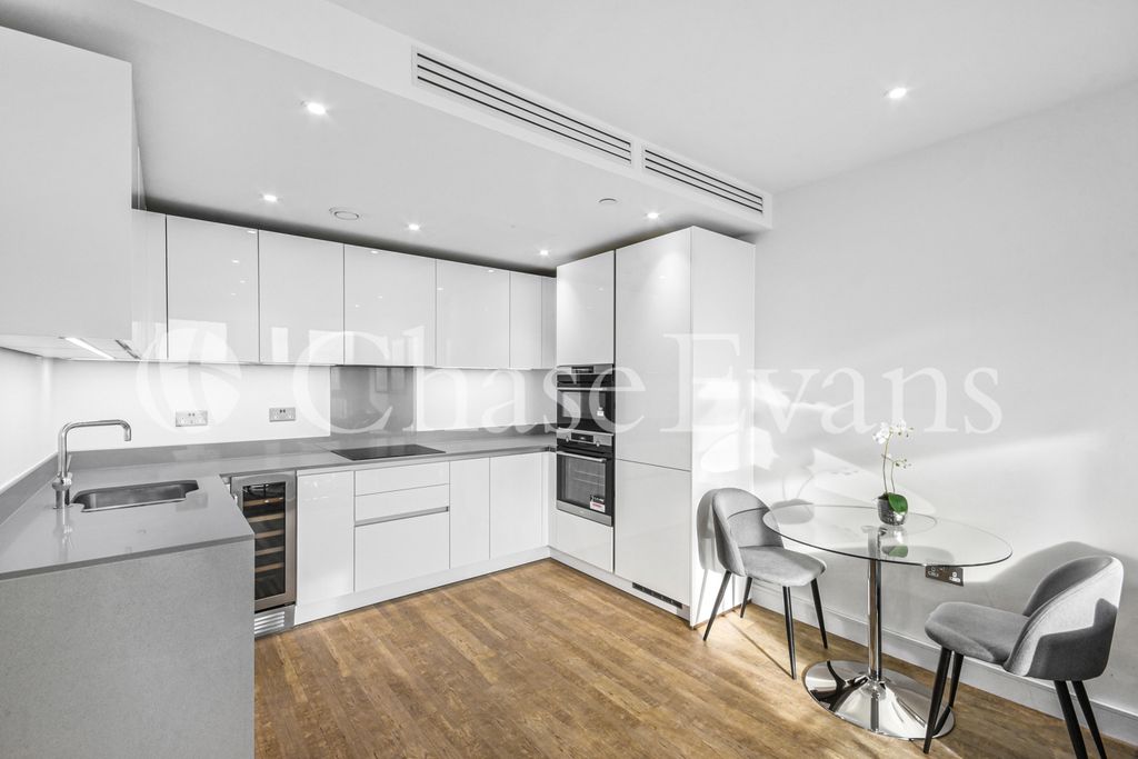 Property photo 2 of 12 Kitchen