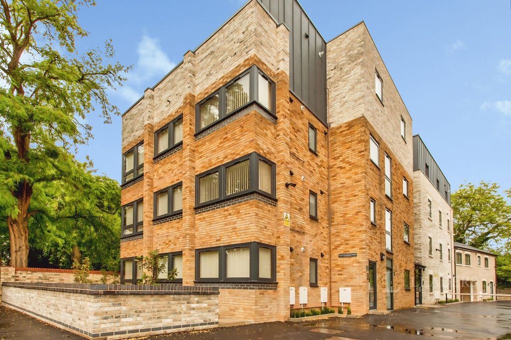 Property photo 1 of 10 Pbox-Img.Jpg