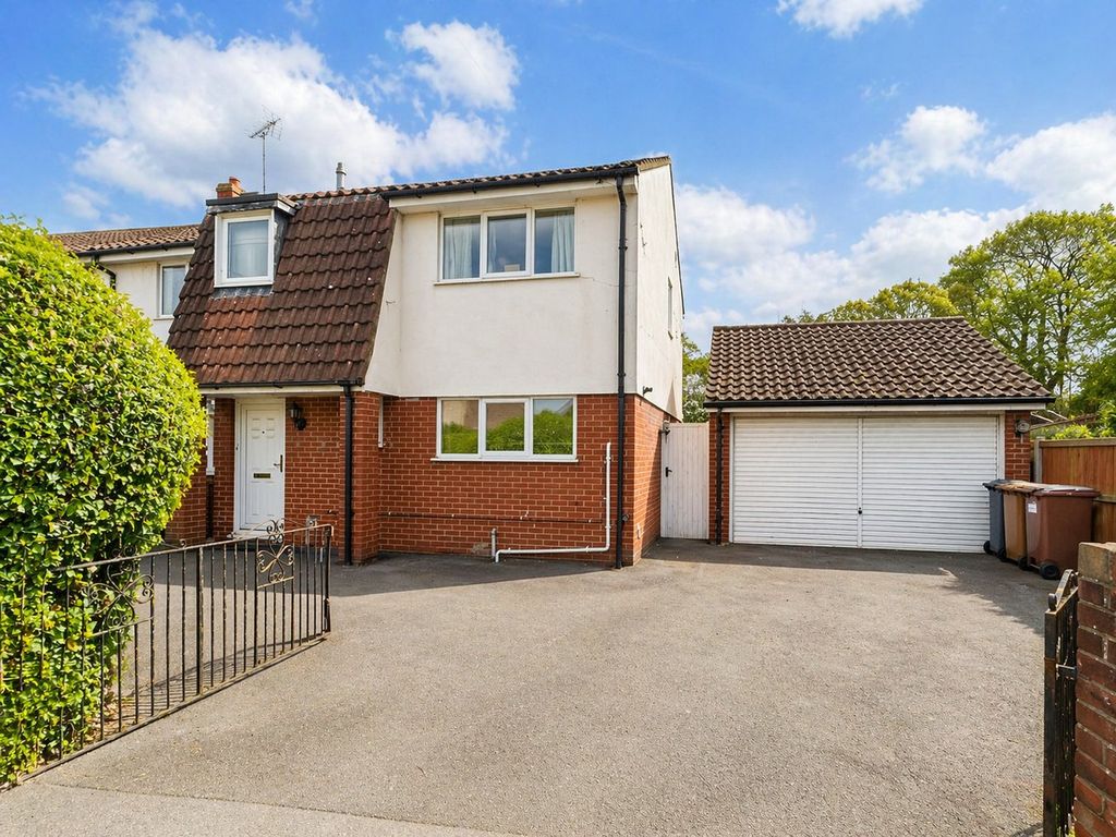 Property photo 1 of 21