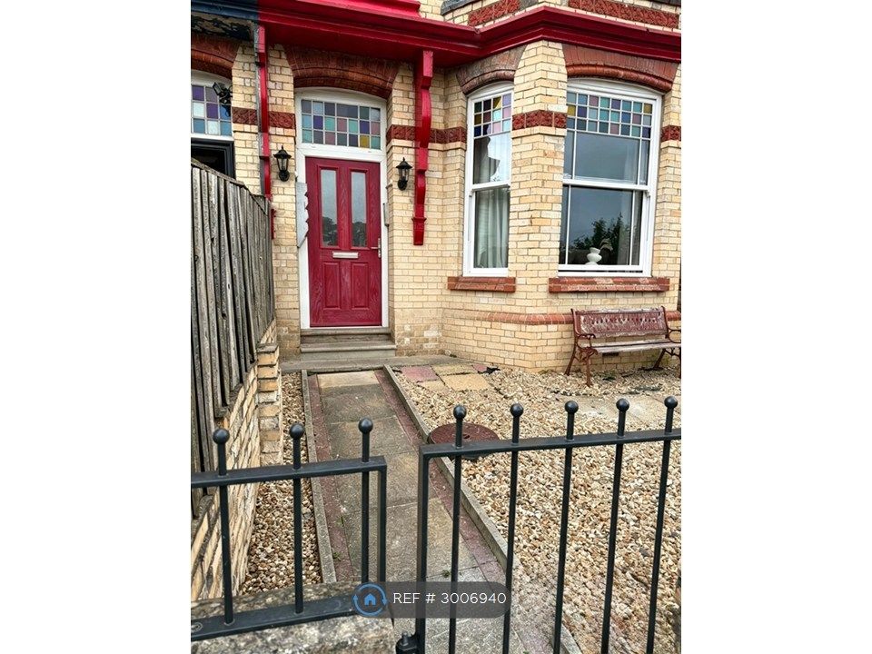 Property photo 1 of 8 Front Entrance
