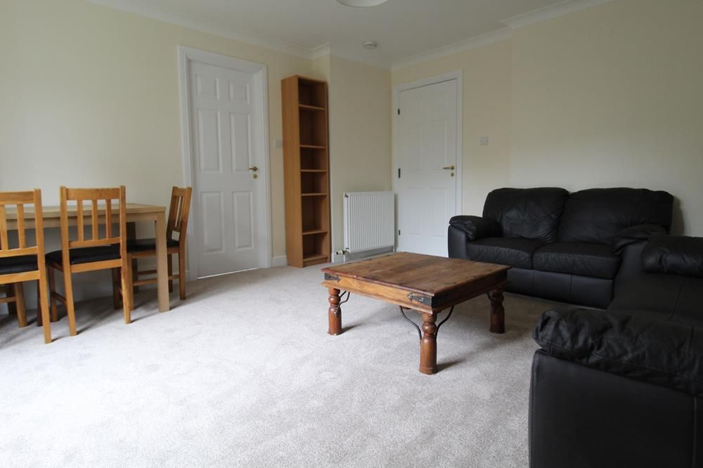 Property photo 3 of 9 Lounge Alternate