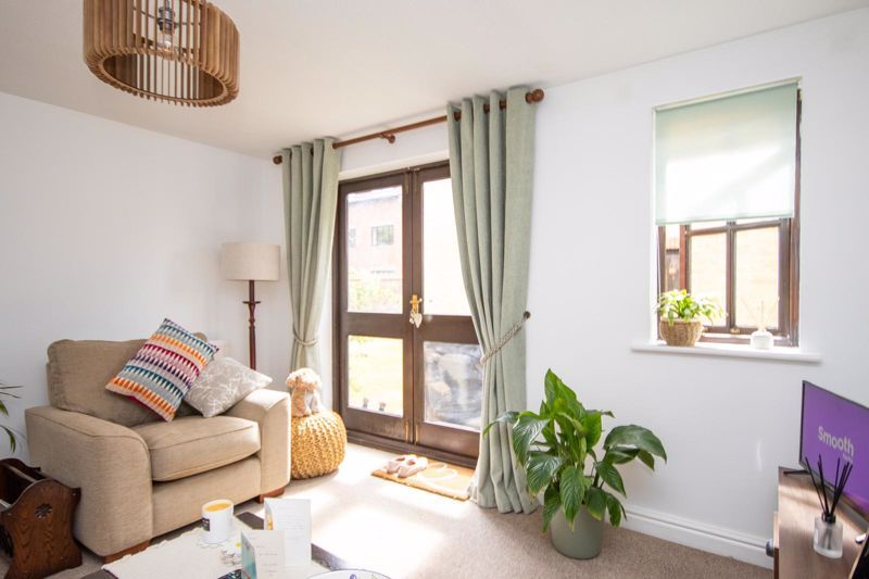 Property photo 3 of 9 Photo 3