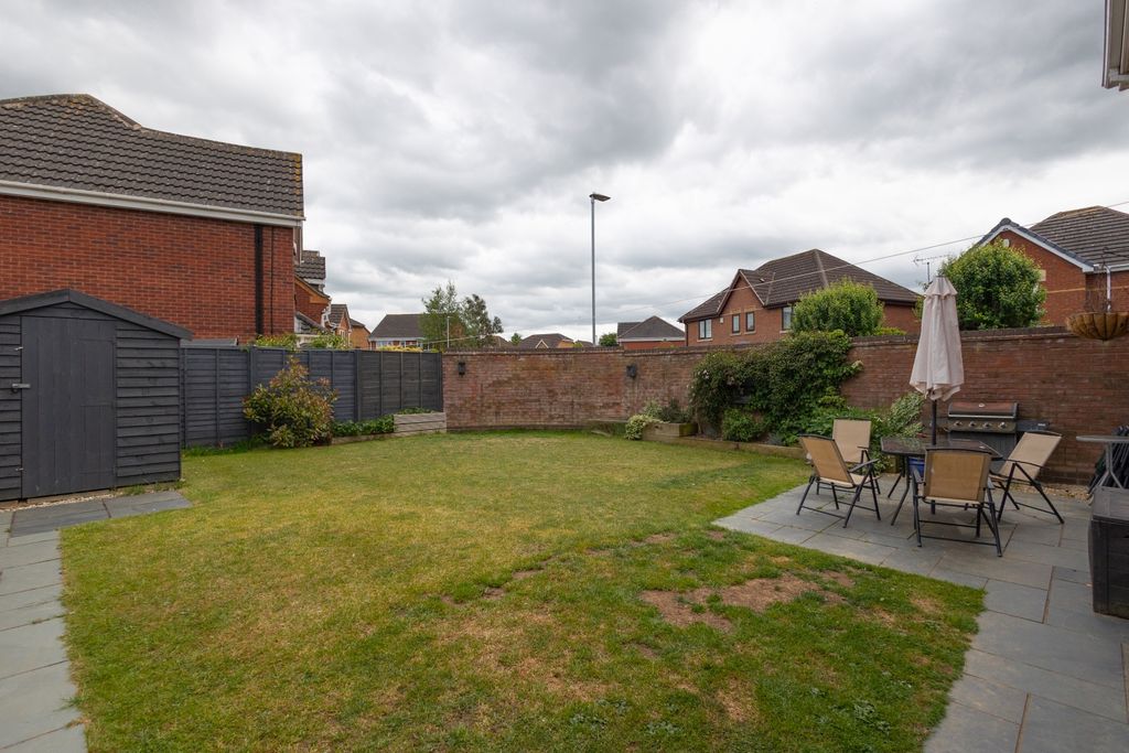 Property photo 3 of 3