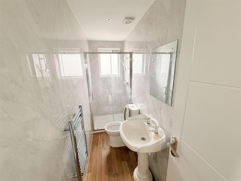 Property photo 3 of 5 Tempimagevp9Gil.Jpg