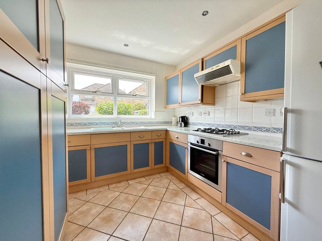 Property photo 2 of 19 Picture No. 12
