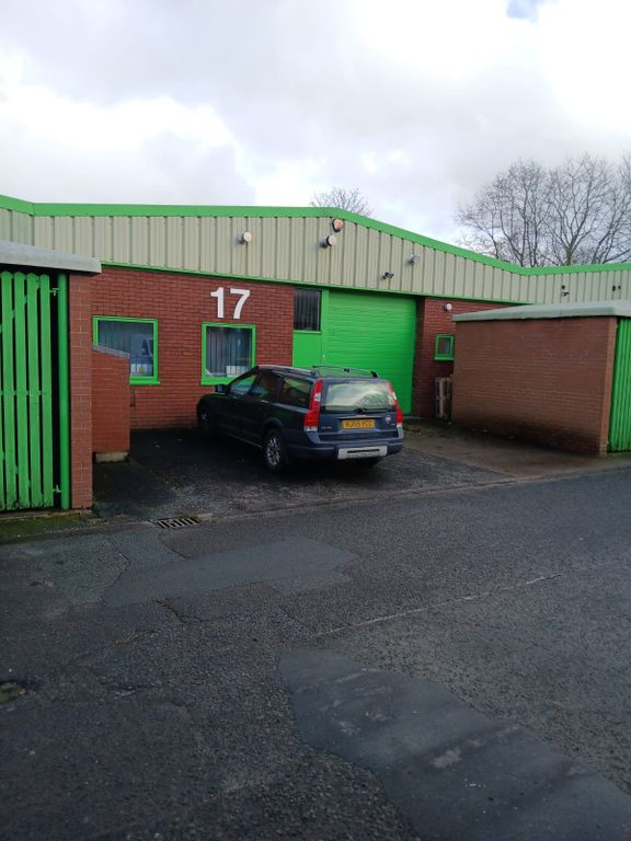 Property photo 1 of 2