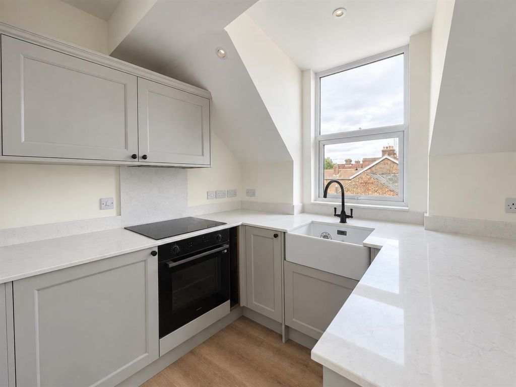 Property photo 1 of 8 Fd Kitchen 1.Png