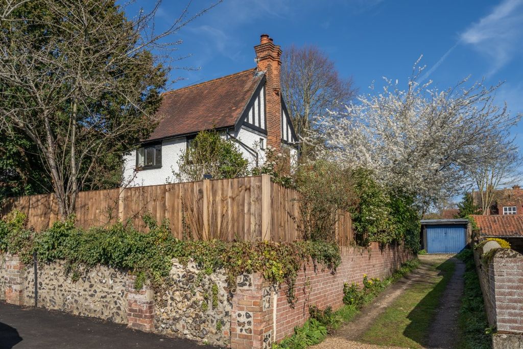 Property photo 1 of 22