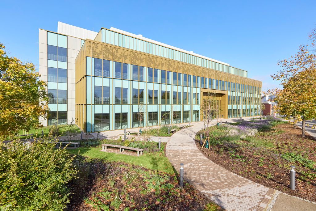 Property photo 1 of 8 Photo 9