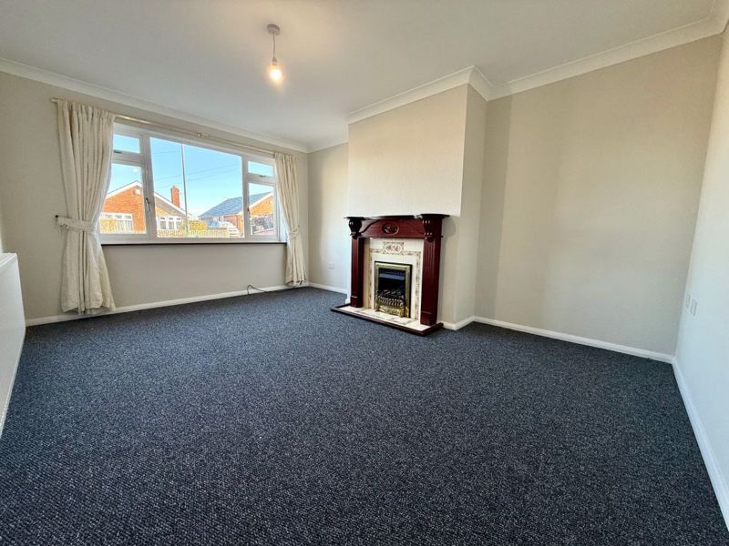 Property photo 2 of 14 Lounge