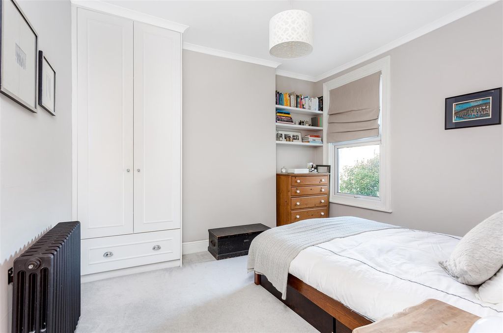 Property photo 3 of 8