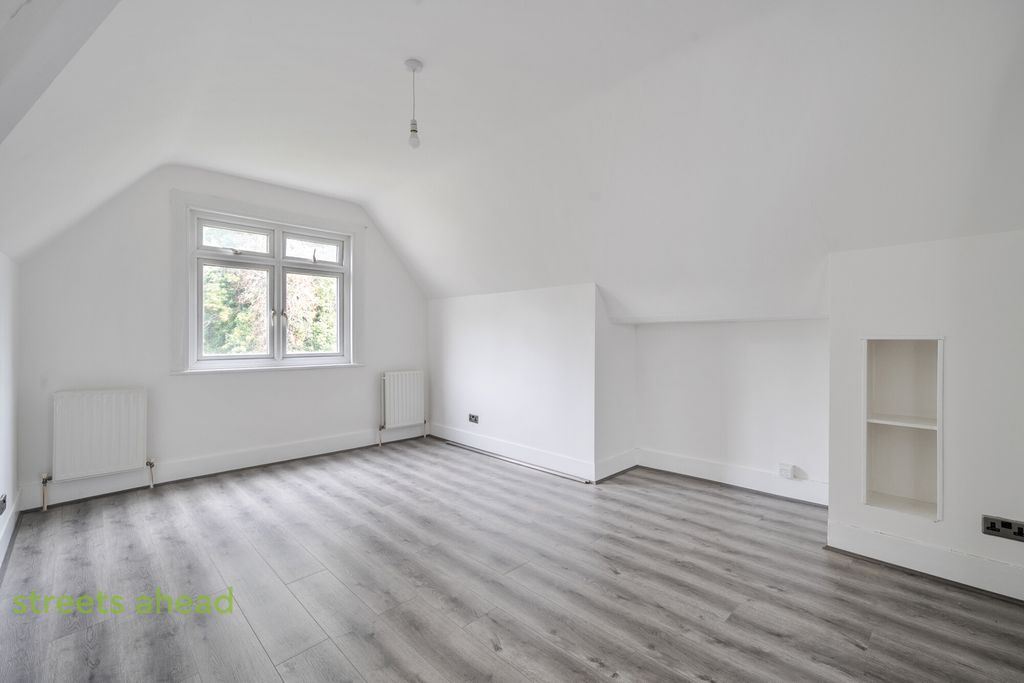 Property photo 1 of 23 34A93F8F-3A56-4Bf...
