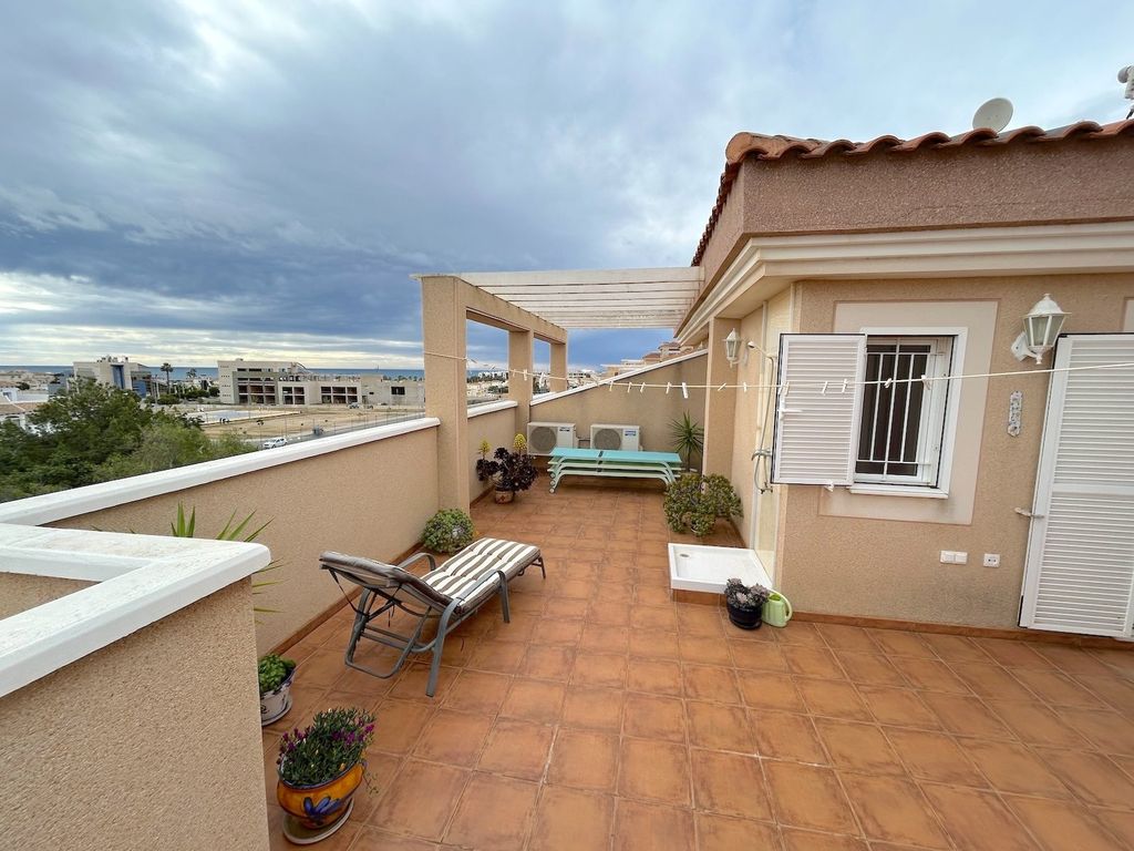 Property photo 1 of 33