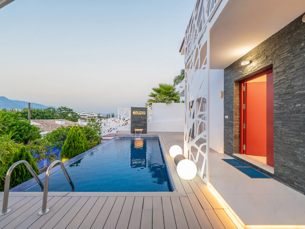 Property photo 3 of 34 Photo 2