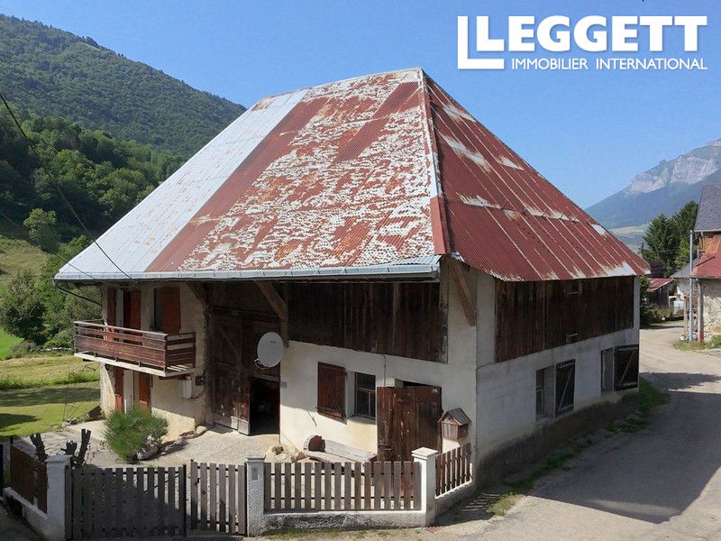 Property photo 2 of 10