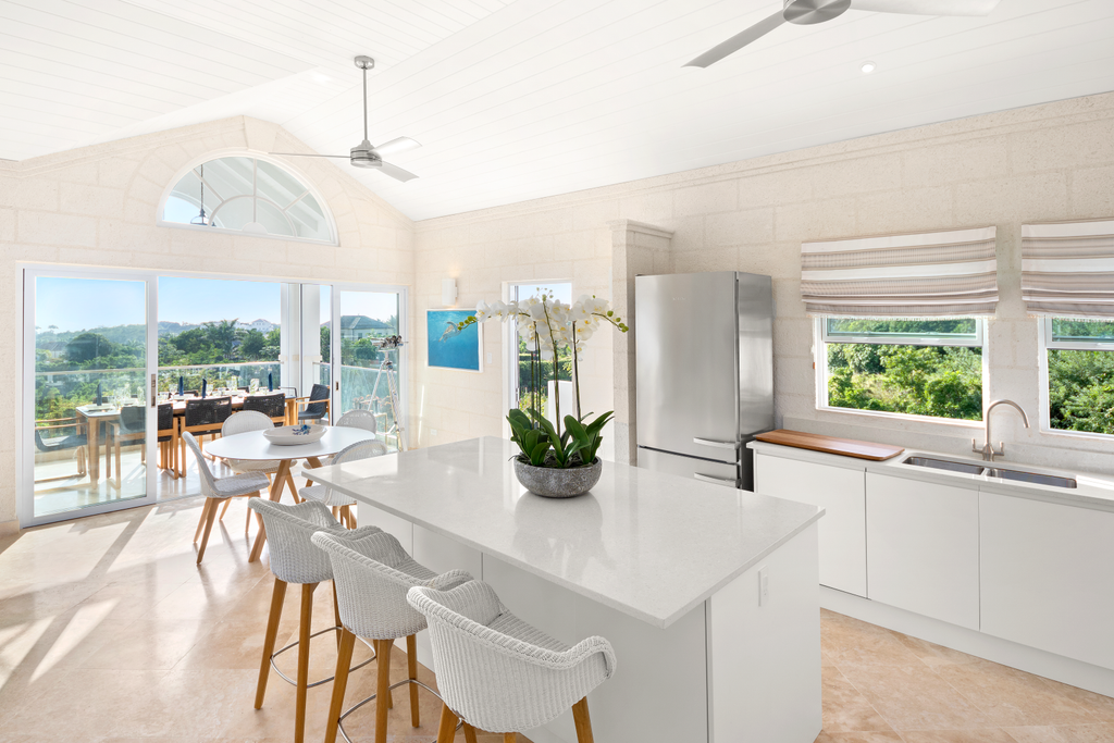 Property photo 3 of 26 Mahogany-Heights-No.1---09---Kitchen---03