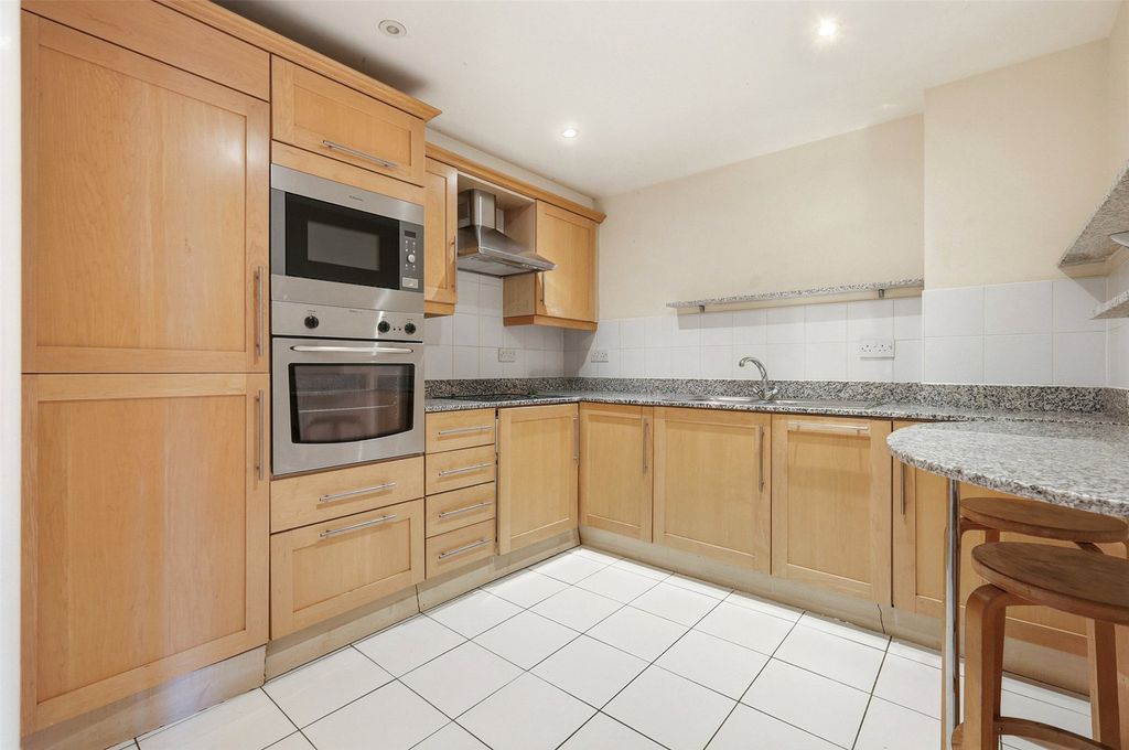 Property photo 3 of 18 Picture No. 06