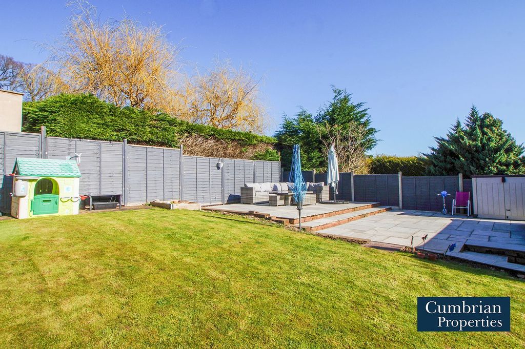 Property photo 2 of 21 Rear Garden