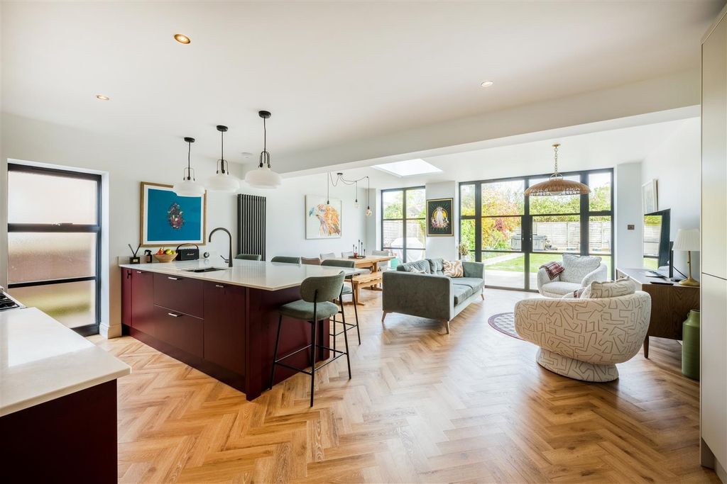 Property photo 3 of 35 344 Upper Shoreham Road -3.Jpg