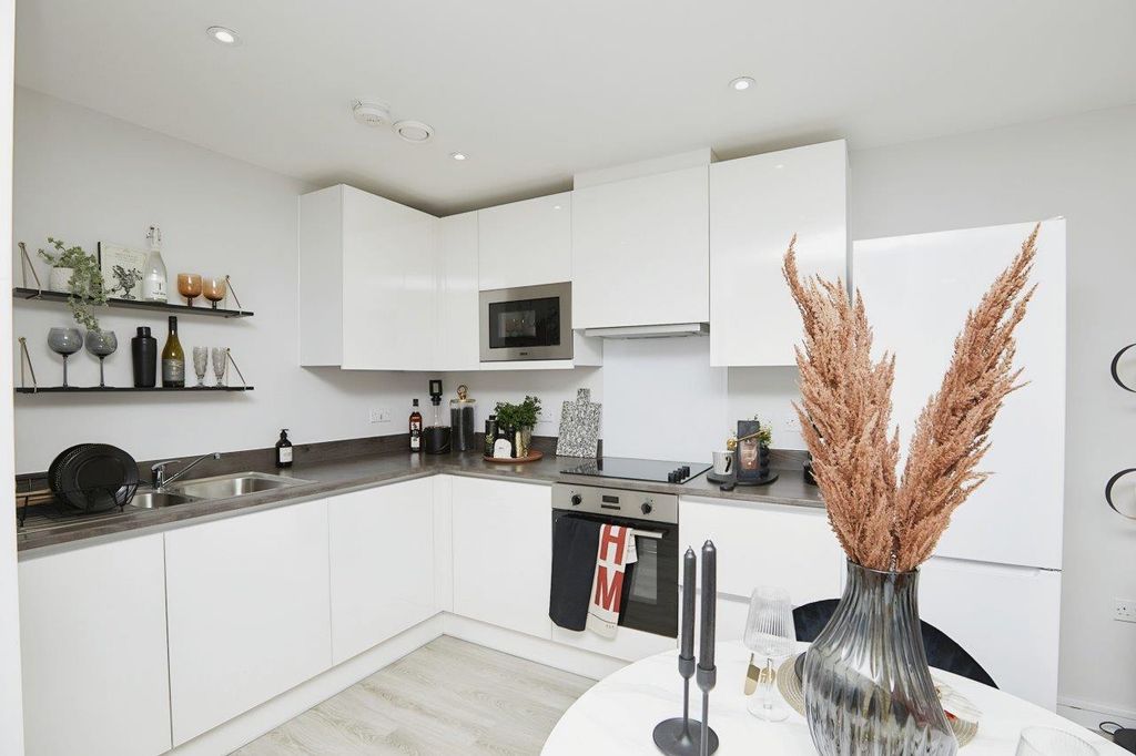 Property photo 3 of 11 Image