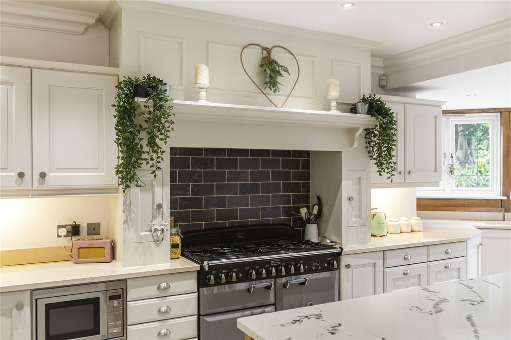 Property photo 3 of 39 Picture No. 38