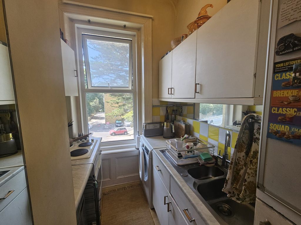 Property photo 3 of 11 Gallery