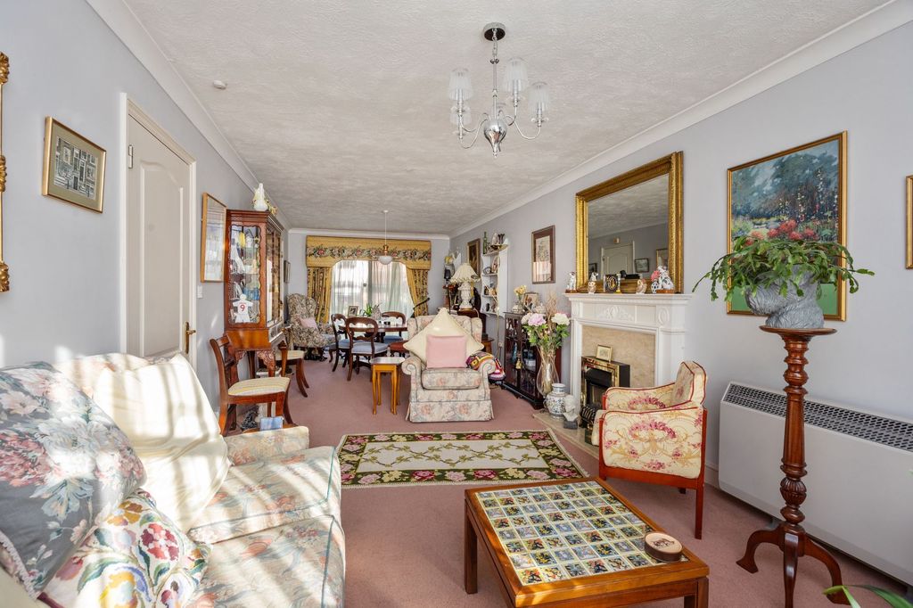 Property photo 3 of 20 Reception Room