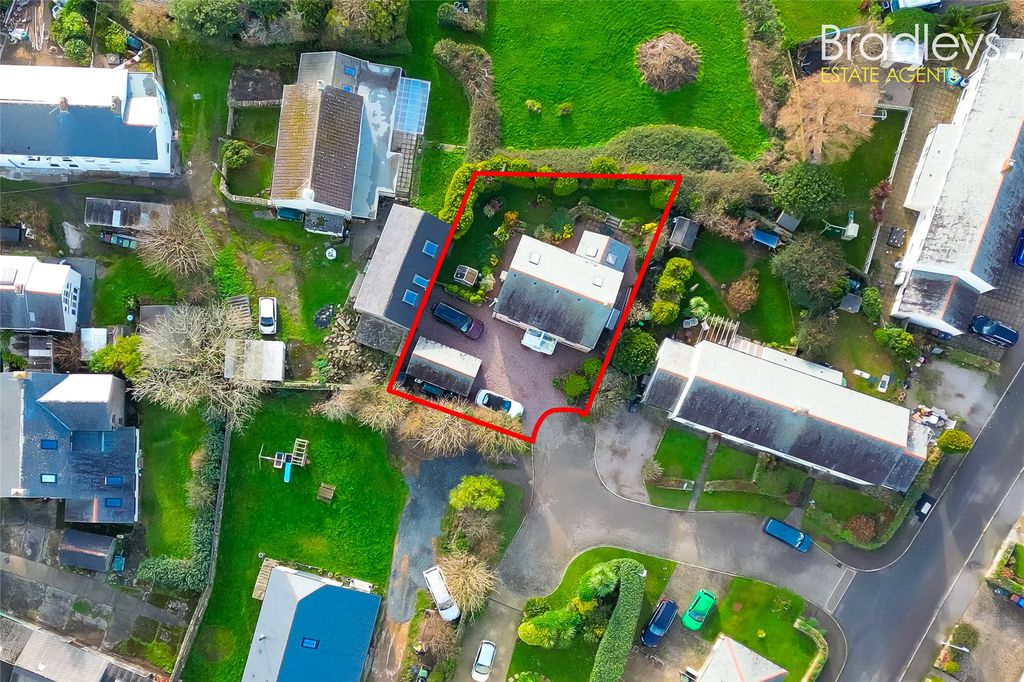 Property photo 3 of 25 Picture No. 06