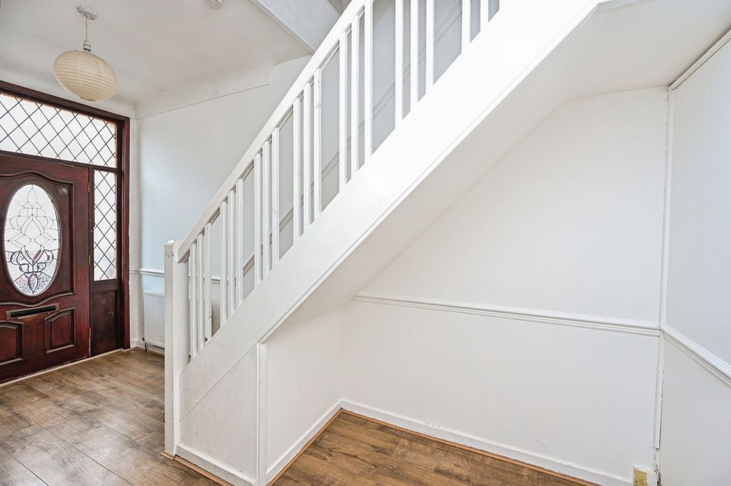 Property photo 3 of 18 Pbox-Img.Jpg