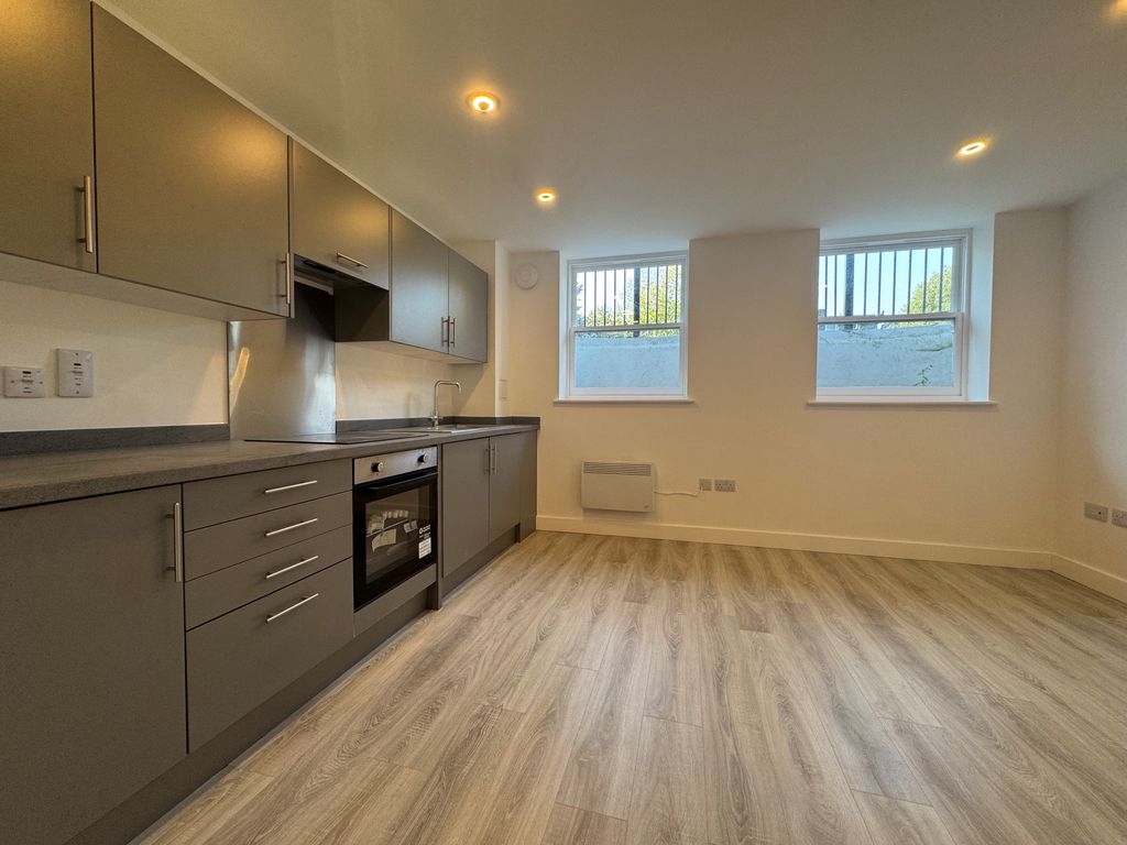 Property photo 2 of 6 Living Room