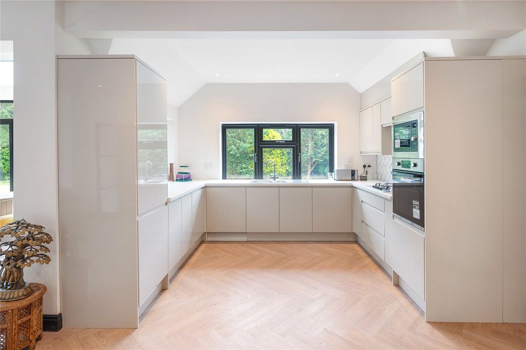 Property photo 1 of 10 Picture No. 04