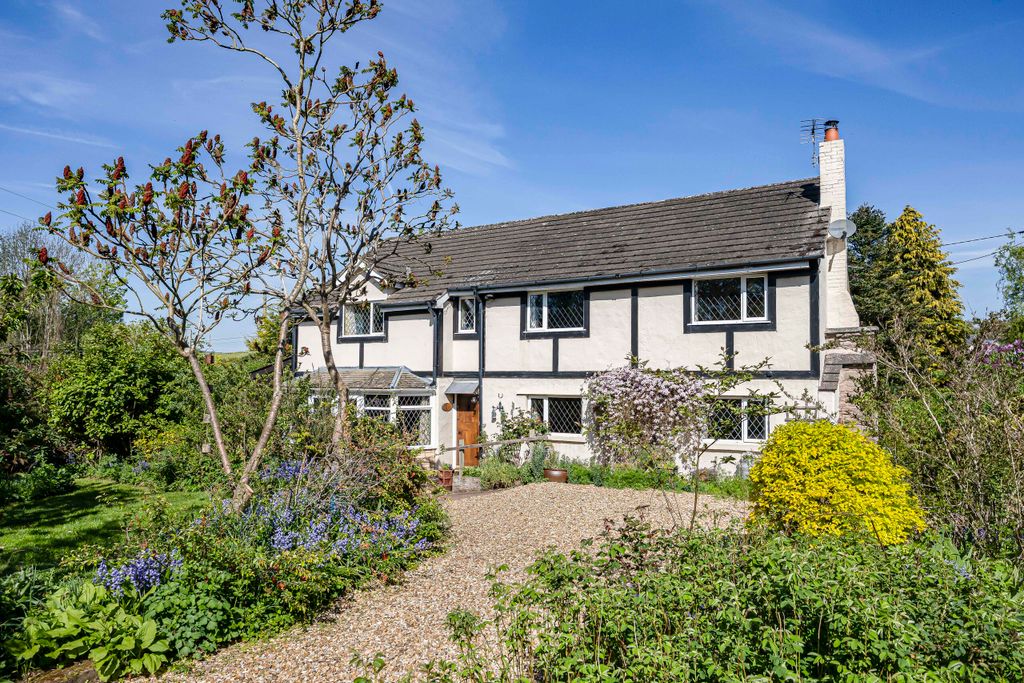 Property photo 1 of 36 27_50910.Jpg