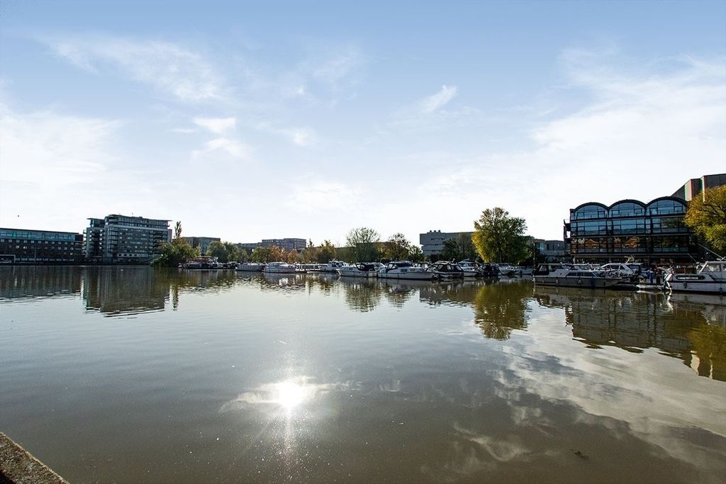 Property photo 3 of 8 Location