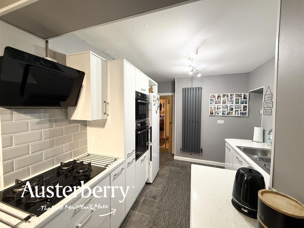 Property photo 3 of 25 Img_3105.Jpg