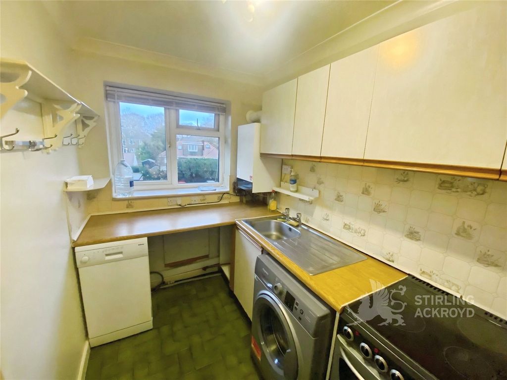 Property photo 3 of 5 Kitchen