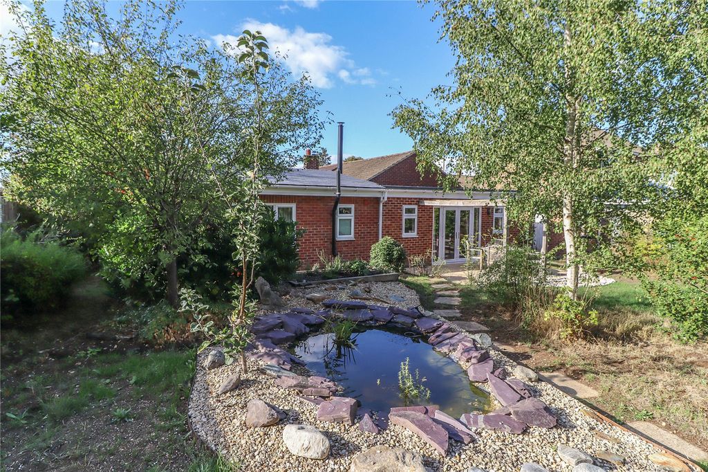 Property photo 3 of 22 Picture No. 31