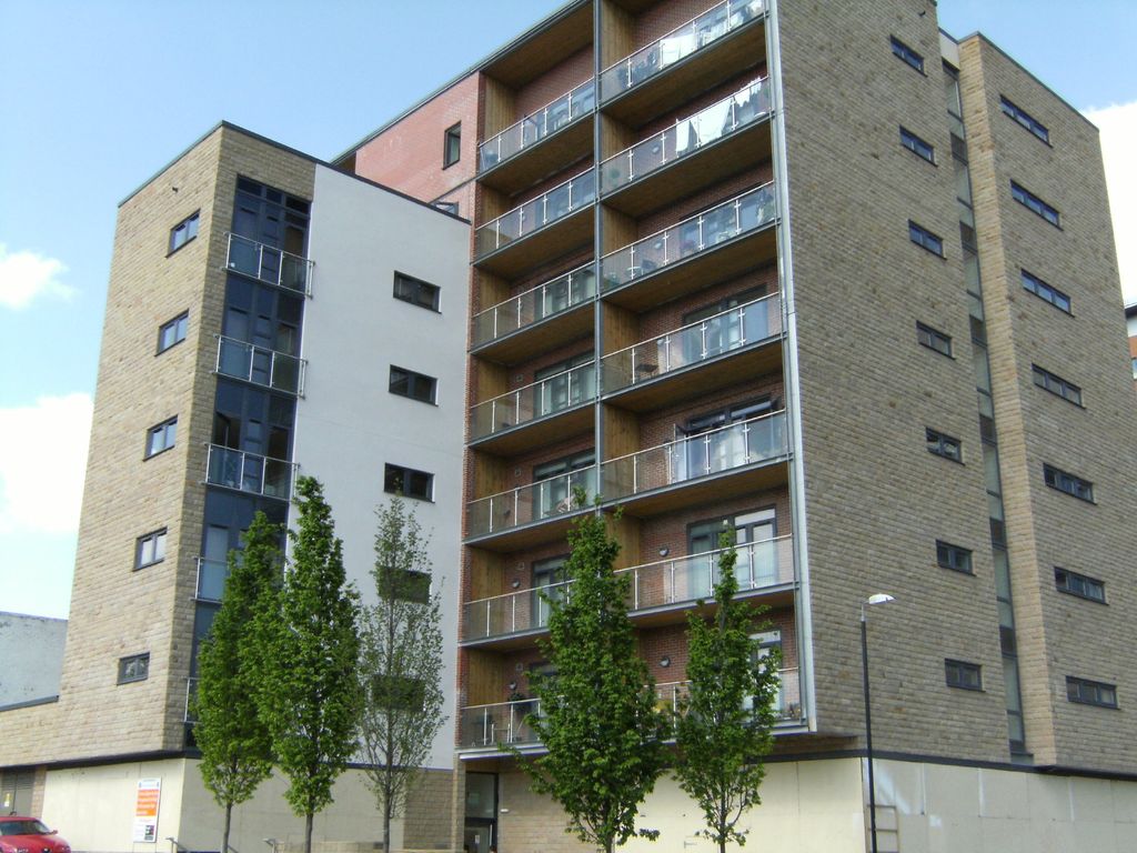 Property photo 1 of 8