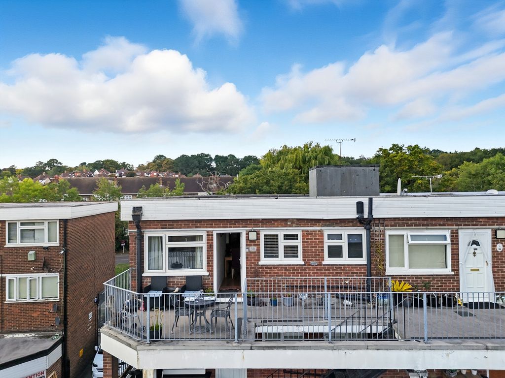 Property photo 3 of 23