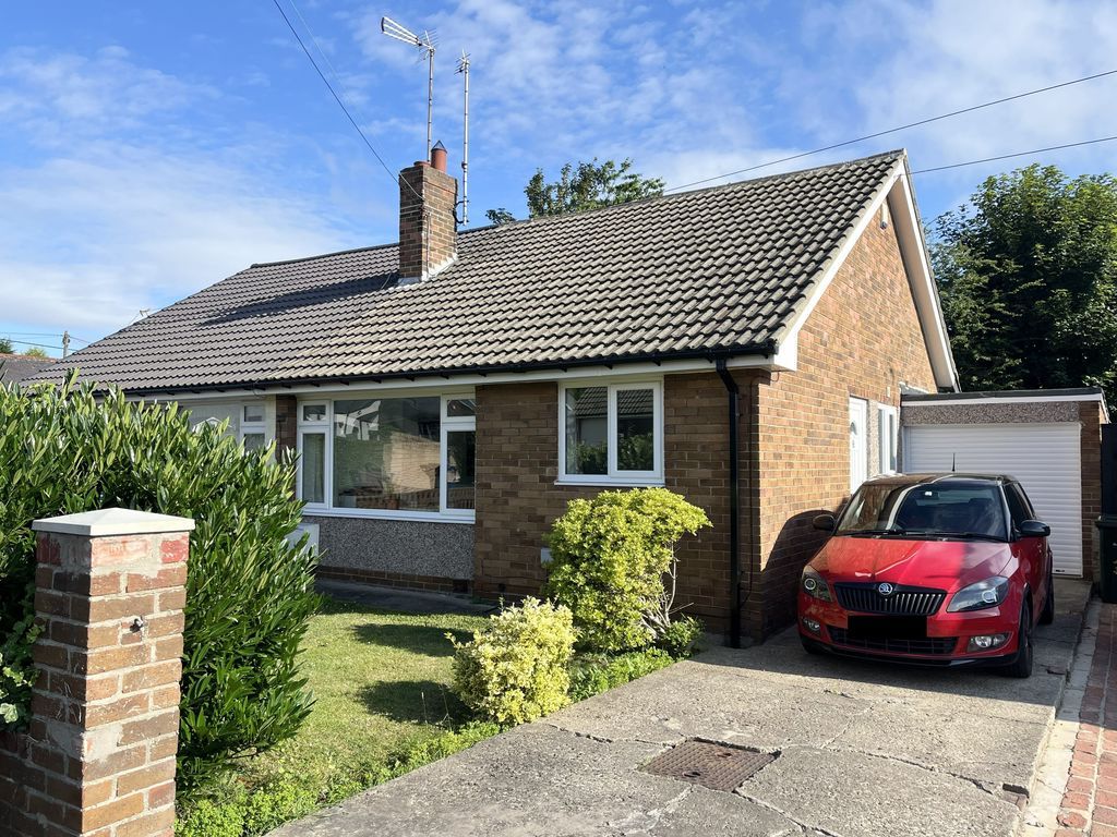 Property photo 1 of 17 External