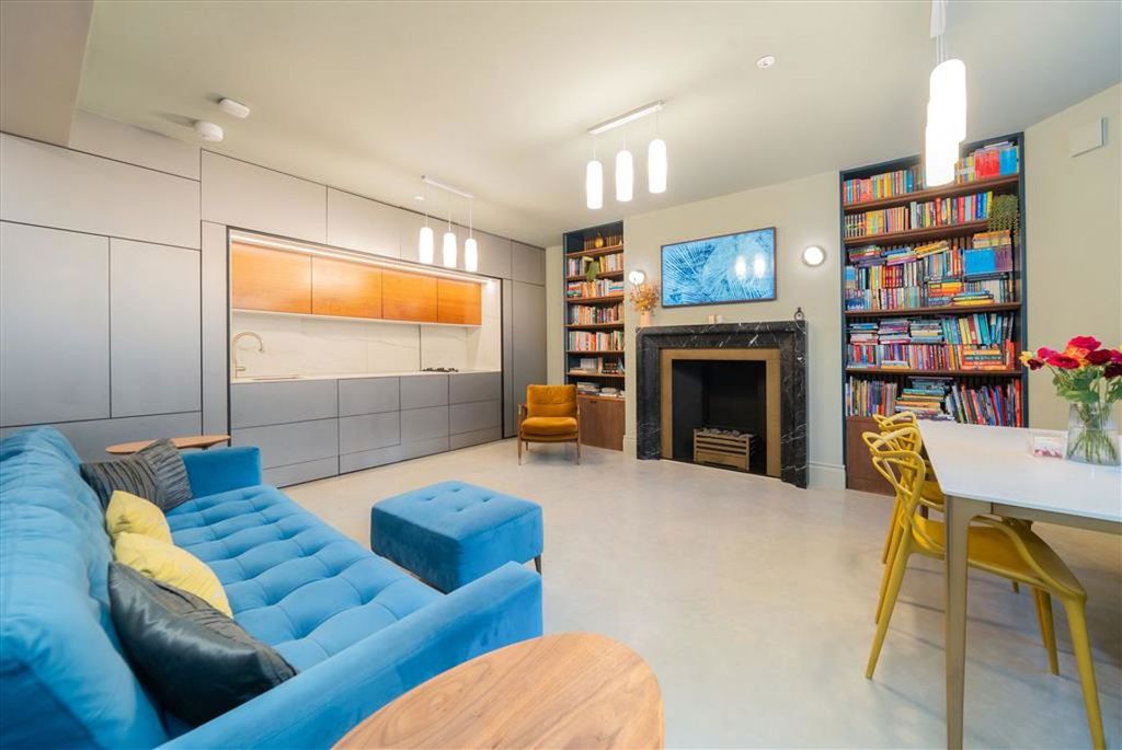 Property photo 2 of 9