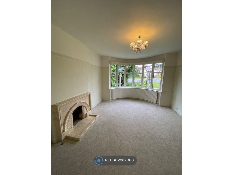 Property photo 3 of 18 Living Room With Bay Window