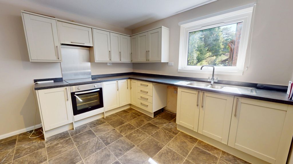 Property photo 3 of 12 6Balmoral-08262025_155733