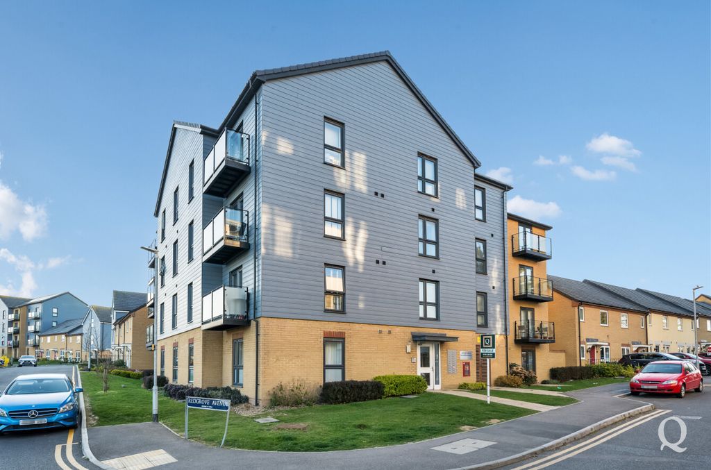 Property photo 1 of 18 d44Fc831-3851-4Fc...