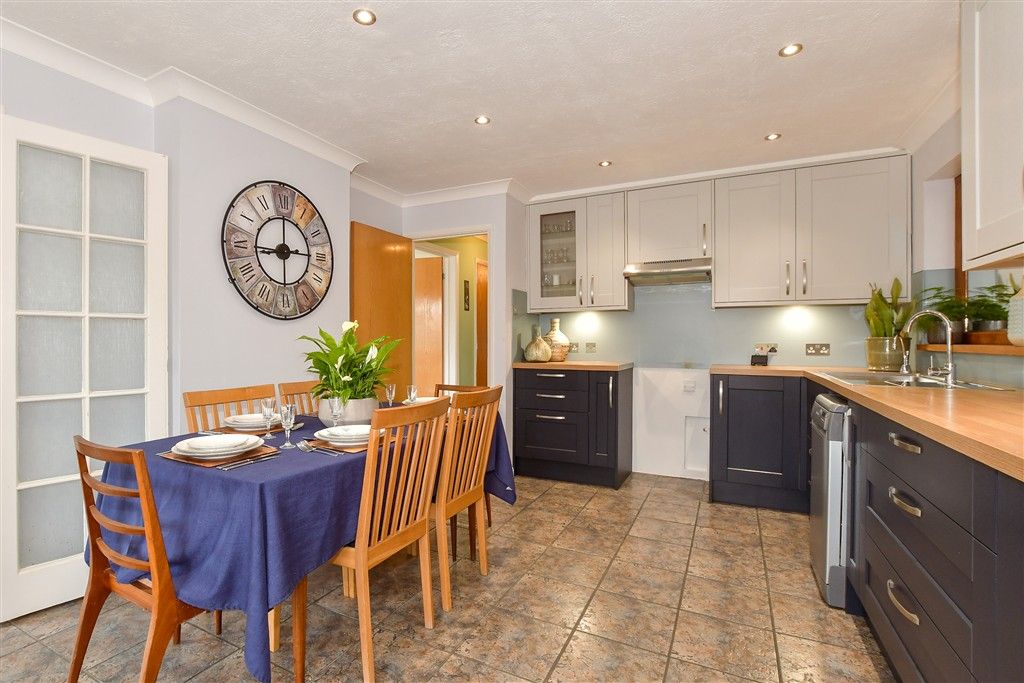 Property photo 3 of 11 Kitchen/ Breakfast Room