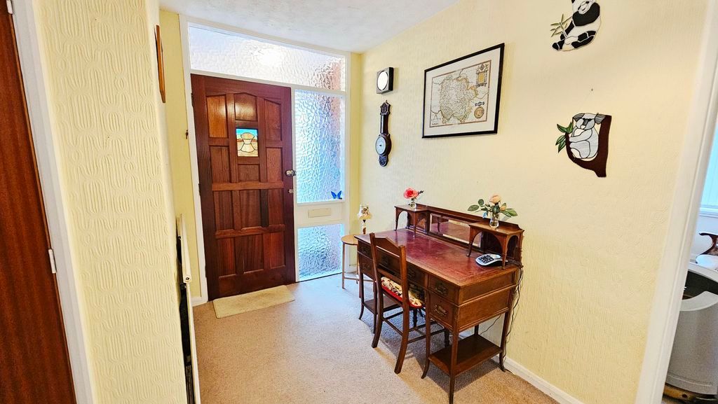 Property photo 3 of 17 Photo 20