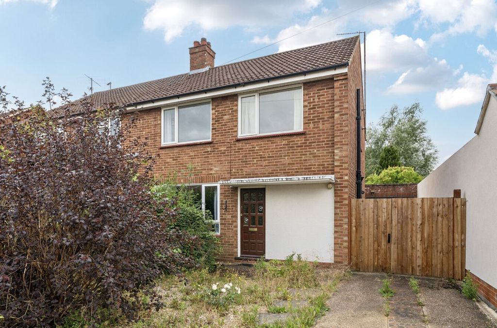 Property photo 1 of 18