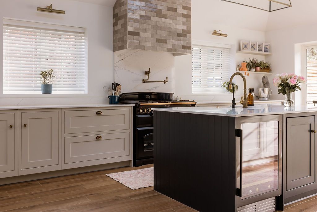 Property photo 2 of 36